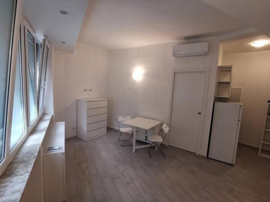 Confortable And Centrally Milan Flat Eksteriør bilde